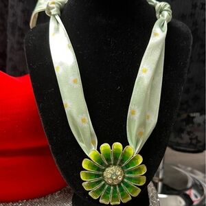 NEW Green Silk Twilly Floral Pendant Necklace
